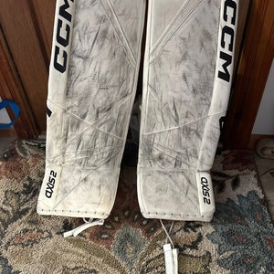 33" CCM axis 2 Goalie Leg Pads (Used)