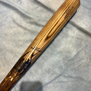 Louisville Slugger C271 Ash Bat Ash 30 oz 33" (Used)