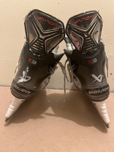 2023 Bauer Vapor 3X Hockey Skates Size 5.5 (Used)