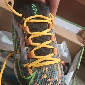 Size M 9.0 (W 10.0) Nike Mid Top Cleats (New)