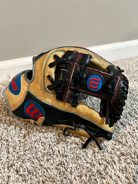 2021 Wilson A2000 RH Infield Baseball Glove 11.5" (Used)
