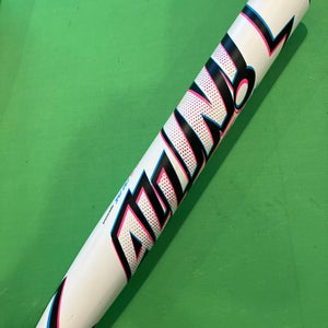 White Easton Fire Flex Composite Bat (-8) Composite 26 oz 34" (Used)