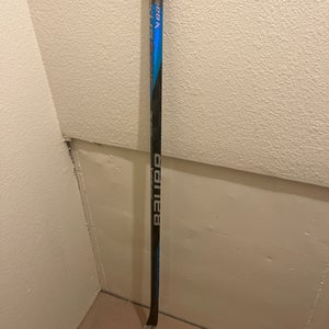 Bauer Nexus Sync Right Handed Hockey Stick P28 (Used)