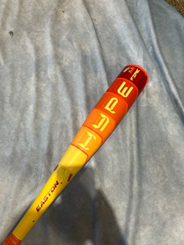 2025 Easton Hype Fire Composite Bat USABat Certified (-11) Composite 16 oz 27" (Used)