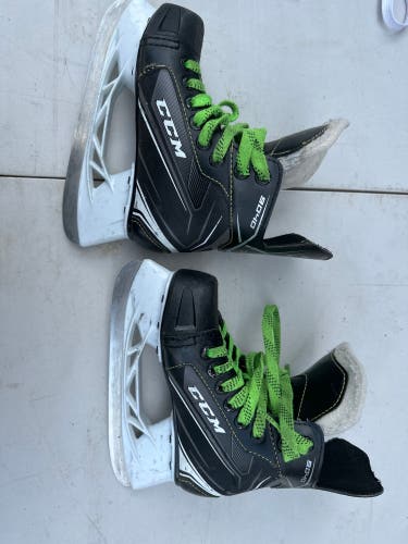 2018 CCM Tacks 9040 Hockey Skates Regular Width 13 (Used)