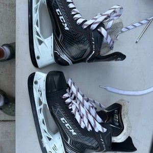 CCM JetSpeed FT365 Hockey Skates Regular Width 6 (Used)