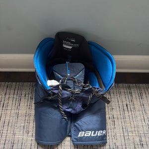 Senior Medium Bauer HP Pro Hockey Pants (Used)