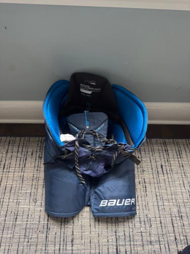 Senior Medium Bauer HP Pro Hockey Pants (Used)
