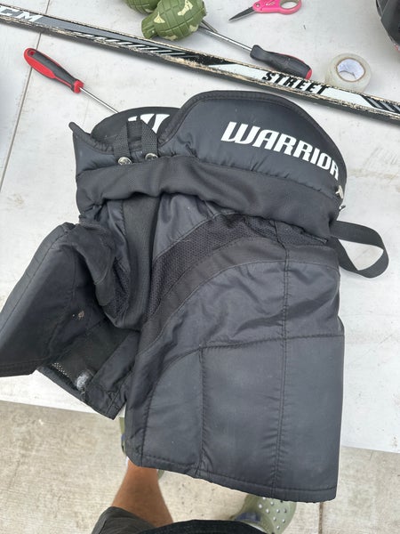 Junior Medium Warrior Hockey Goalie Pants (Used)