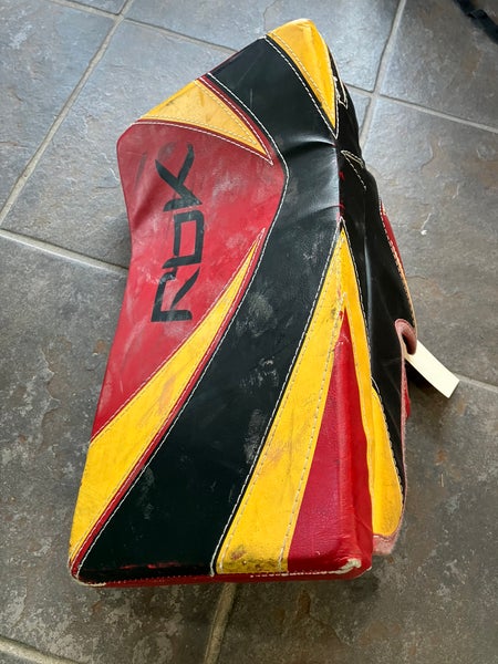 RBK 7.0 Xpule SR Goalie Blocker