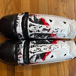 Intermediate CCM Jetspeed FT680 13" Shin Pads (Used)