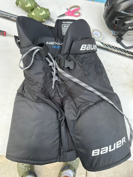 Junior Small Bauer Nexus 400 Hockey Pants (Used)