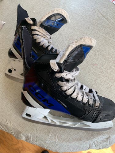 CCM JetSpeed XTra Hockey Skates 8 (Used)