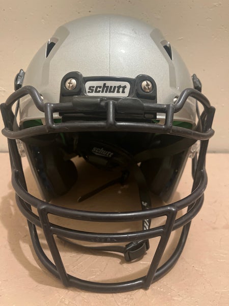 Medium Youth Schutt Vengeance A3 Helmet (Used)