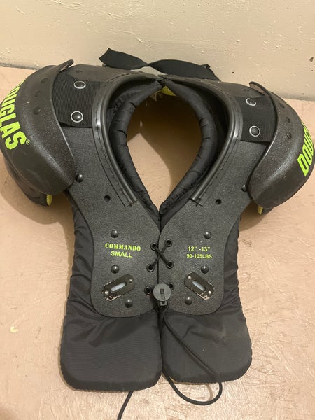 Small Youth Douglas Shoulder Pads (Used)