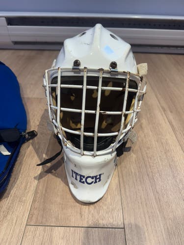 Senior Itech 950 Goalie Mask