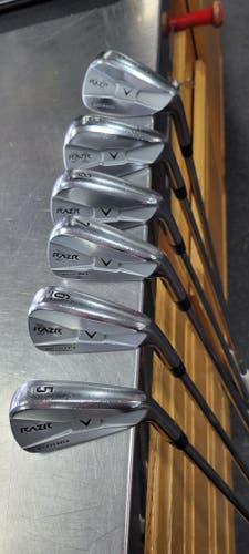 Used Callaway RAZR X MUSCLEBACK Mens Iron Set RH 5I-PW 11497-S000151292