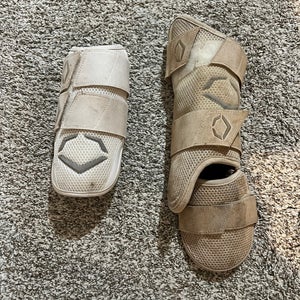 White EvoShield Elbow Guard Elbow Protection (Used)