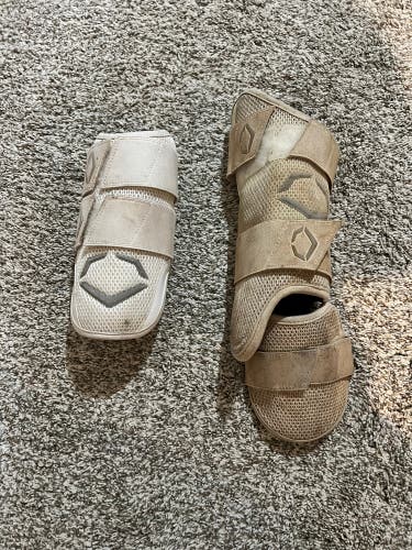 White EvoShield Elbow Guard Elbow Protection (Used)