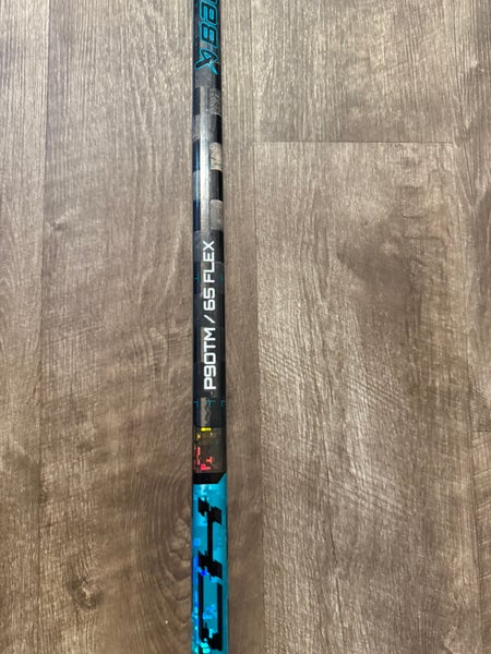 Intermediate Bauer Twitch Left Hand Hockey Stick P90TM (Used)