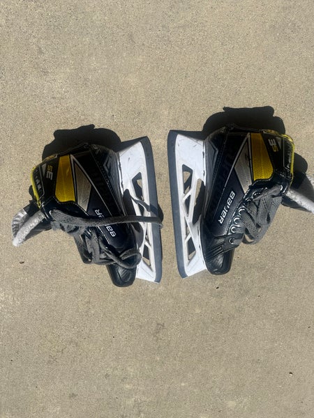 2022 Bauer Supreme 3S Hockey Goalie Skates Regular Width Size 4 (Used)