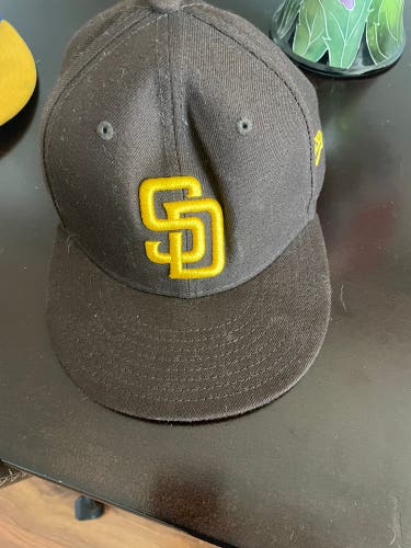 Brown Boys 6 3/4 New Era Hat (Used)