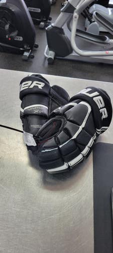 Used Bauer VAPOR X5.0 Senior Gloves Black 12" 11497-S000151301