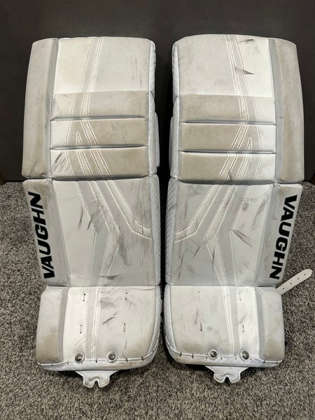 24" 2022 Vaughn Goalie Leg Pads (Used)