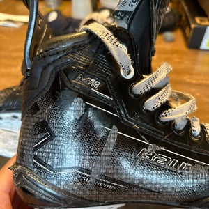 2024 Bauer Supreme M50 skates Intermediate Size 5.5