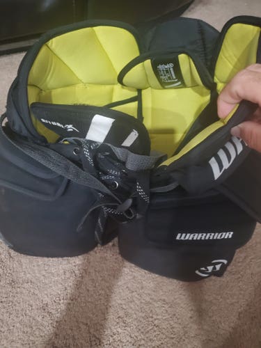 Junior XL Warrior Ritual X Hockey Goalie Pants (Used)