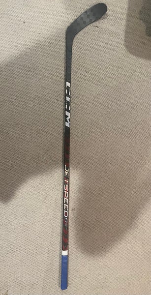Intermediate CCM JetSpeed FT5 Pro Right Handed Hockey Stick P28 (Used)