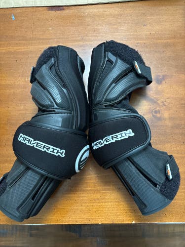 Small Adult Maverik Rome RX Arm Pads (Used)