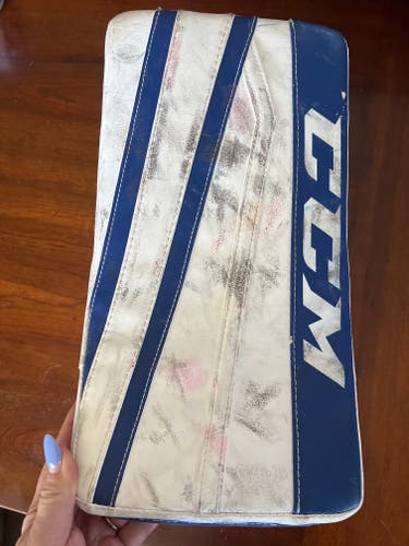 CCM Extreme Flex II 860 Regular (Used)