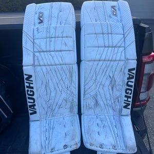 33" Vaughn Goalie Leg Pads (Used)