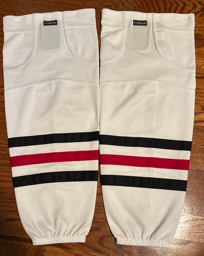 Kobe 26” White with black and red stripes adult Medium Socks-EUC
