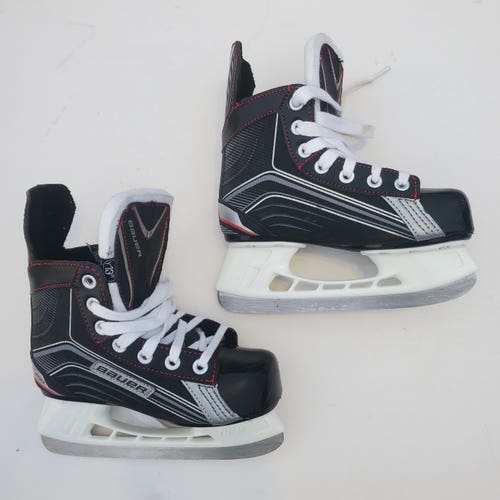 Bauer Vapor X200 Hockey Skates Regular Width 13 (Used)