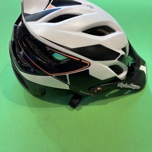 Medium/Large Troy Lee Designs A3 MIPS Bike Helmet