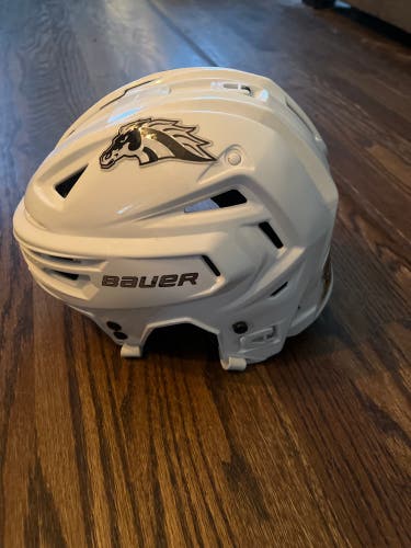 Medium Bauer Re-Akt 150 Helmet Pro Stock (New)