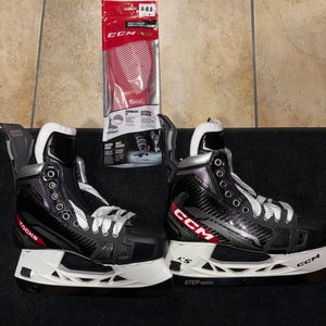 Brand New AS-V Pro CCM Tacks skates