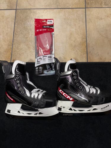 Brand New AS-V Pro CCM Tacks skates
