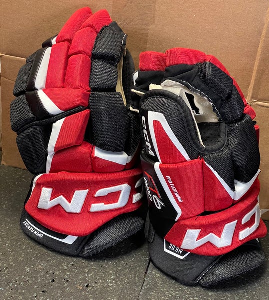 New  CCM JetSpeed FT6 Pro Hockey Gloves 14" Black/Red/White
