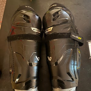 Junior Bauer Supreme M5 Pro 12" Shin Pads (New)
