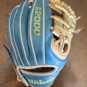 2025 Wilson A2000 RH Infield Baseball Glove 11" (Used)