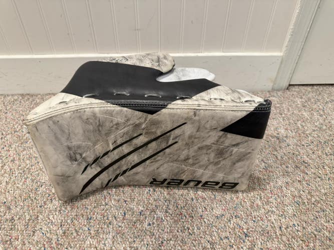 Used Senior Regular Bauer Hyperlite Goalie Blocker