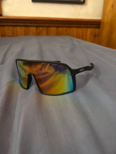 Unisex Medium/Large Oakley Sutro Sunglasses (New)