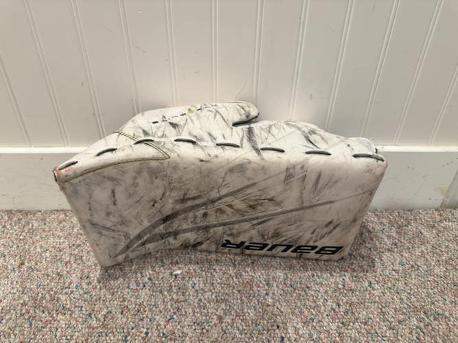Used Senior Regular Bauer Vapor Hyperlite 2 Goalie Blocker