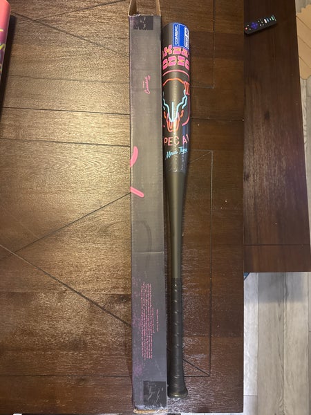 2025 Combat MFG Spec A1 Alloy BBCOR Certified Bat (-3) 30 oz 33" (New)