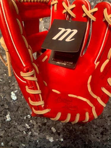 New Right Hand Throw Marucci Cypress Series 11.50" Baseball Glove