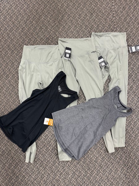 5-Piece True Women’s XS workout clothes kit