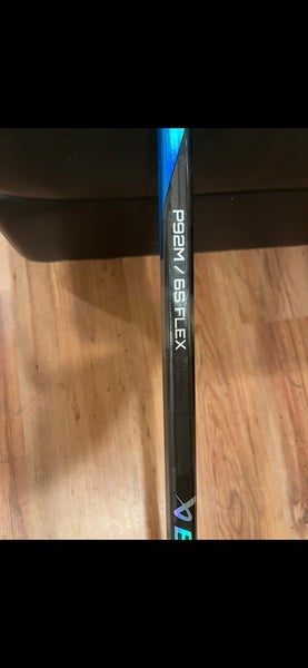 Intermediate Bauer Nexus Sync Right Handed Hockey Stick P92M (Used)